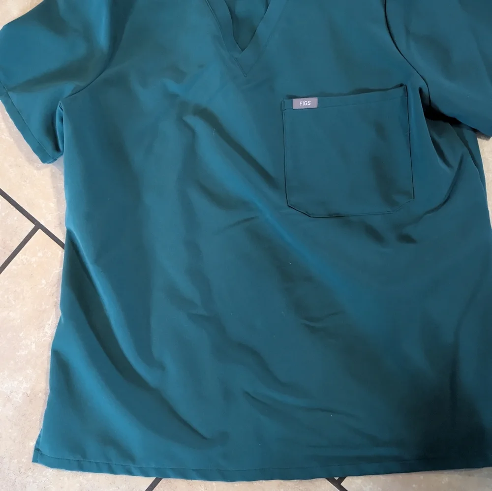 Figs Hunter Green Like New Size Large With Jogger Pants Scrub Set - Picture 5 of 5